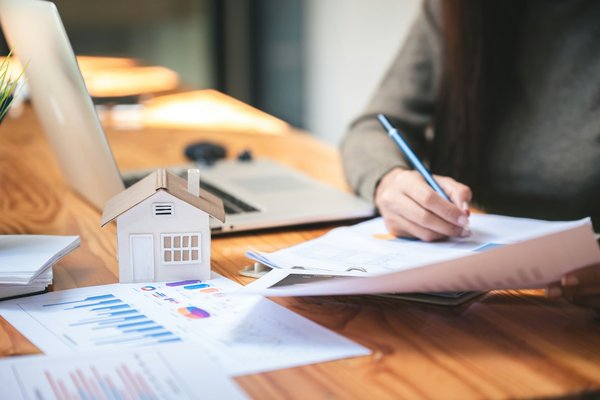 Comment réussir votre investissement en immobilier locatif à Bordeaux : guide pratique